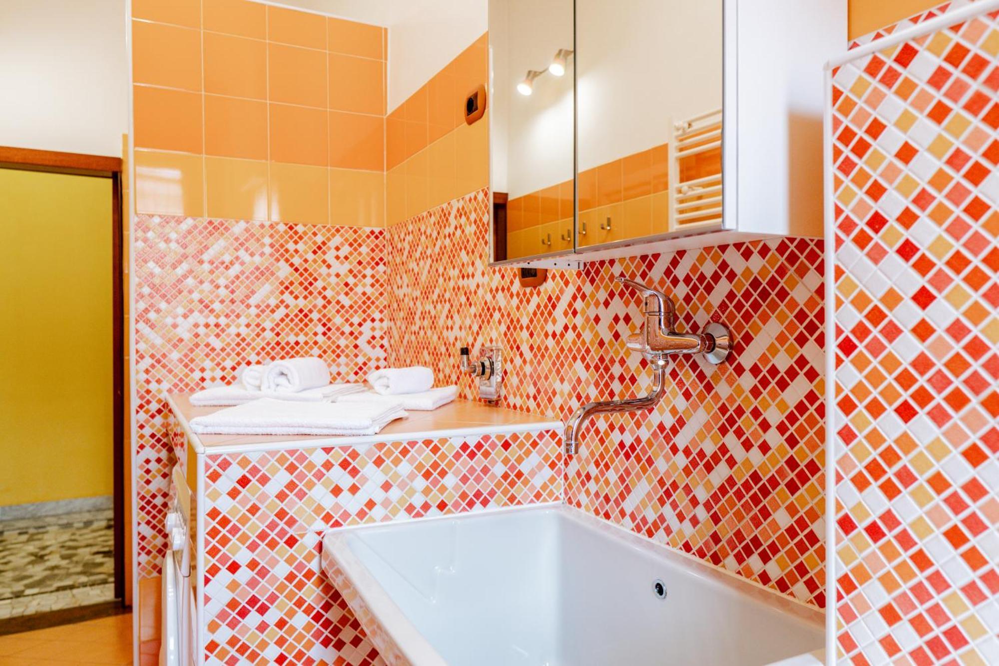 Luxe Apartment Near Milano, Rho Fiera E Mxp Busto Arsizio Eksteriør bilde